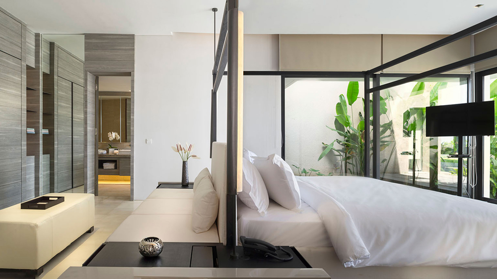 Sohamsa Ocean Estate - Villa Soham - Restful guest bedroom one